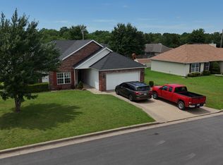 1624 Brewster Ln, Webb City, MO 64870