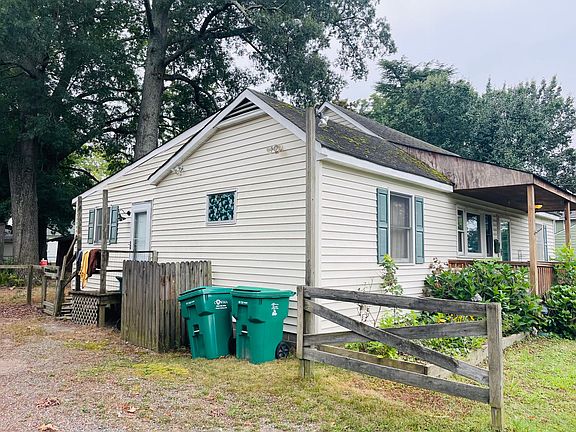 3rd image of 1 N Rose Ave