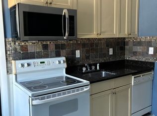17 Pearl St #1-3, Norwich, CT 06360