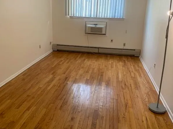 419 3rd Street image 10 of 19