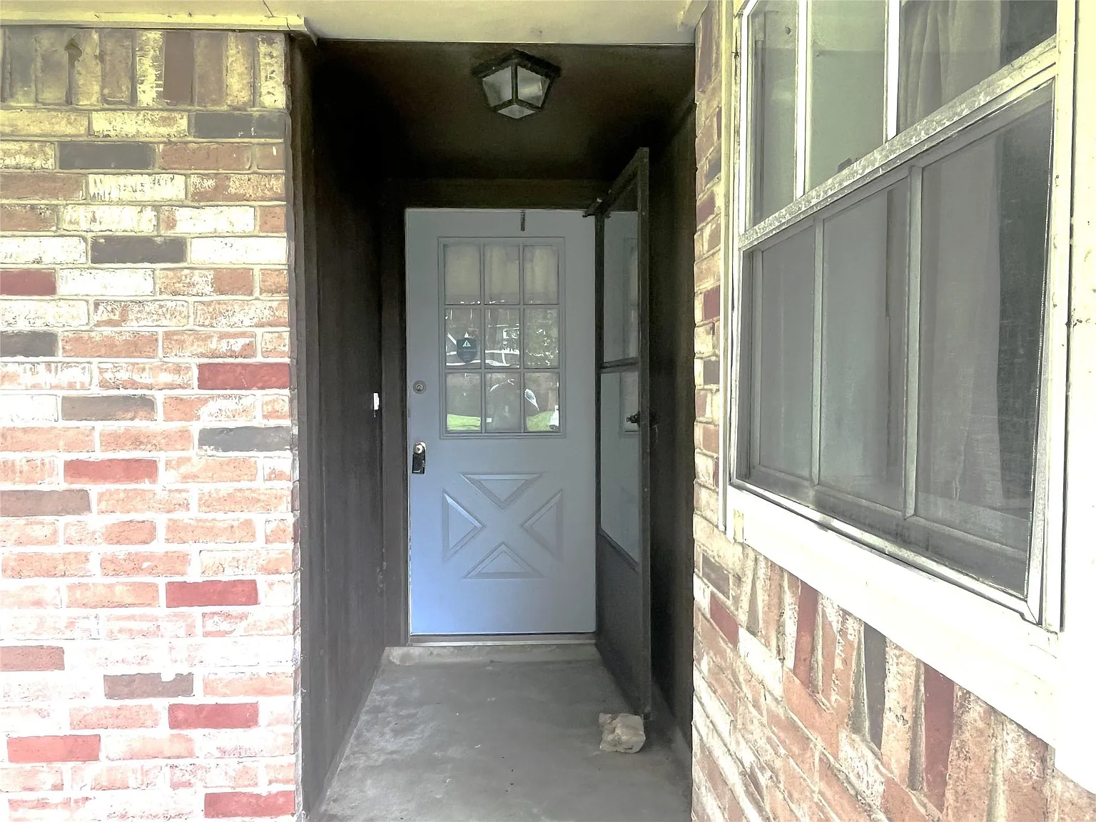 3 bed, 2.0 bath, 1444 sqft, $1,950 — Photo 2