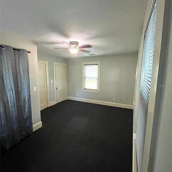 402 W Paris St — Photo 7