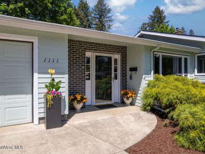 1111 E Mountain Ave, Coeur D Alene, ID, 83814