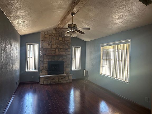 2nd image of 1217 Cyndi Ln