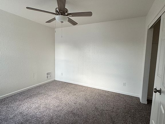 4th image of 231 W Lockeford St