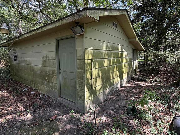 42nd image of 2930 Dantzler St