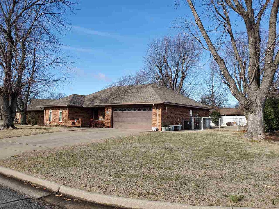 1st image of 501 Wren Dr