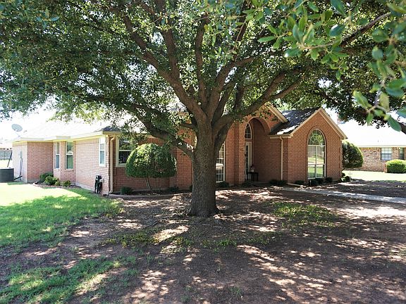 3rd image of 1509 Bentwood Dr