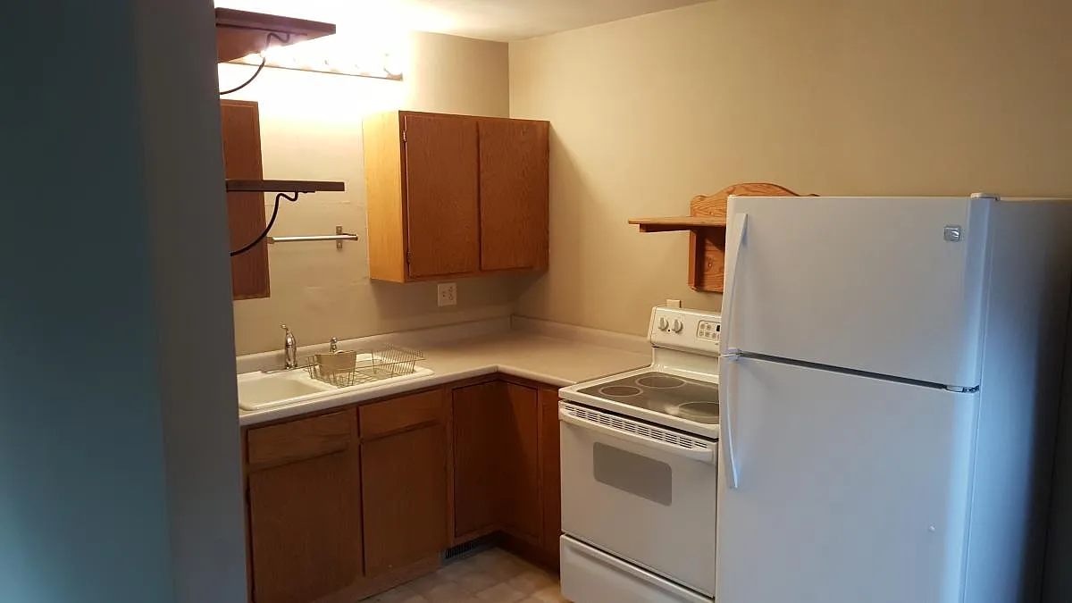 Kitchen - 1908 4th Ave SW