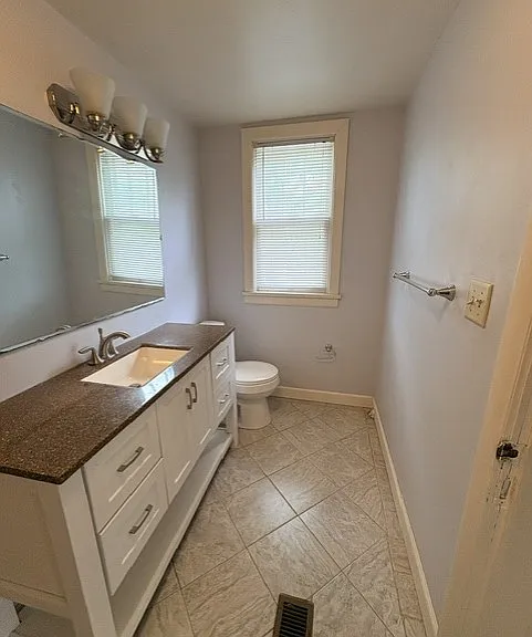 513 W Saint Louis St — Photo 17