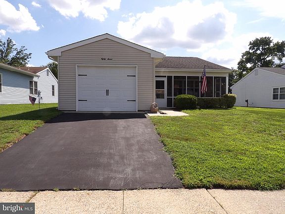 5th image of 87 Kingston Way