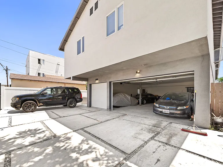 523 S Mathews St #523 — Photo 10
