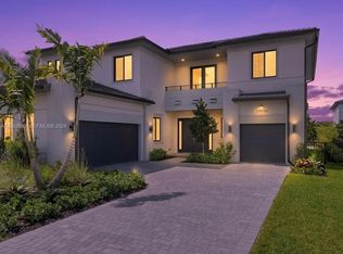 19602 NE 14th Ct, Miami, FL 33179