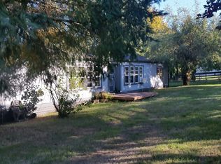 797 Si Town Rd, Castle Rock, WA 98611