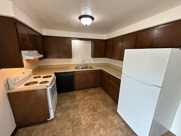 3875 Iberis St NE — Photo 7
