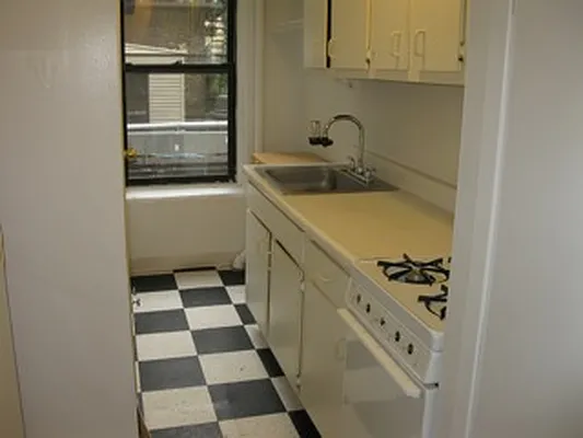 Rented by City Heights Realty | media 30