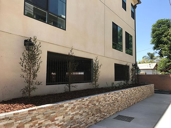 5th image of 5302 Cleon Ave #107