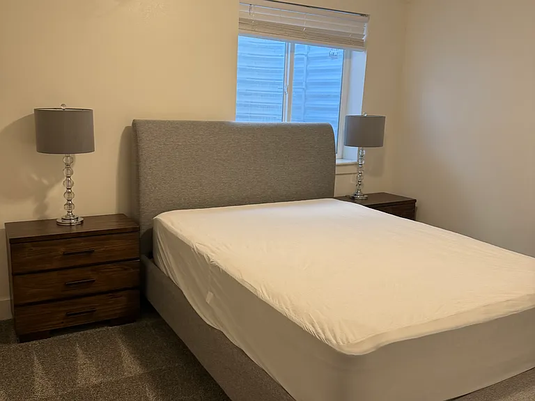 4th Bedroom with Queen Bed