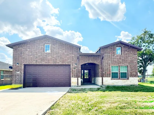 119 N 8th St, Beasley, TX 77417