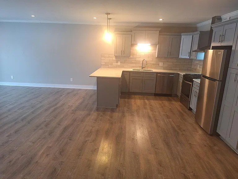 11290 Broadway St — Photo 27
