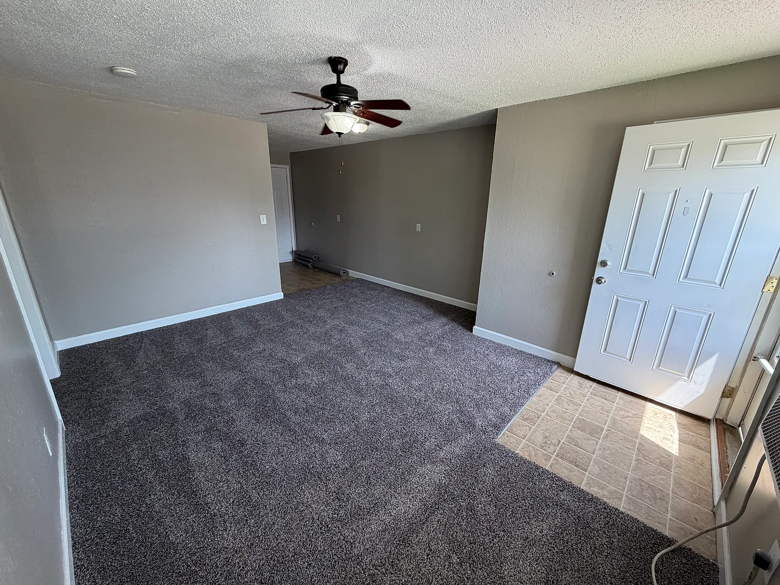 2 bed, 600 sqft, $850 — Photo 2