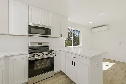 Combe Way Commons Photo 1