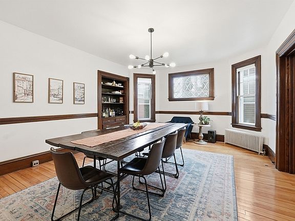 4th image of 8 Westland St