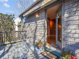 45 Edgewater Rd, South Kingstown, RI 02879