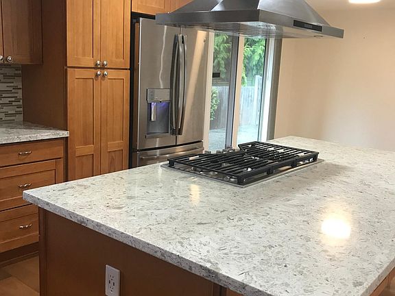 5th image of 2219 169th Ave NE