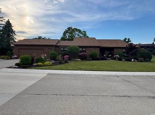 9512 Camberwell Dr, Fort Wayne, IN 46804