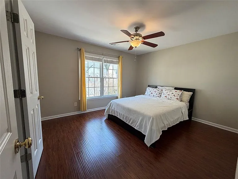 2332 Trellis Ln SE — Photo 12