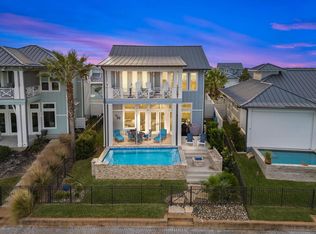 122 Reserve Ln, Rockport, TX 78382