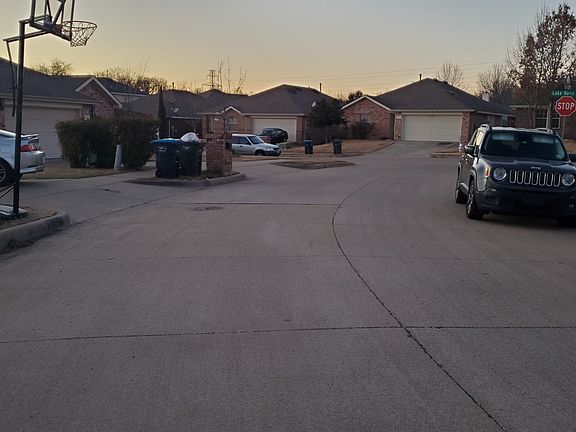 5th image of 10308 Lake Brook Dr