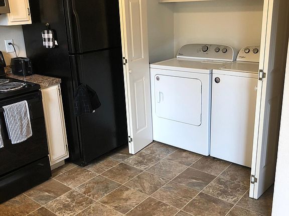 Washer & Dryer Included