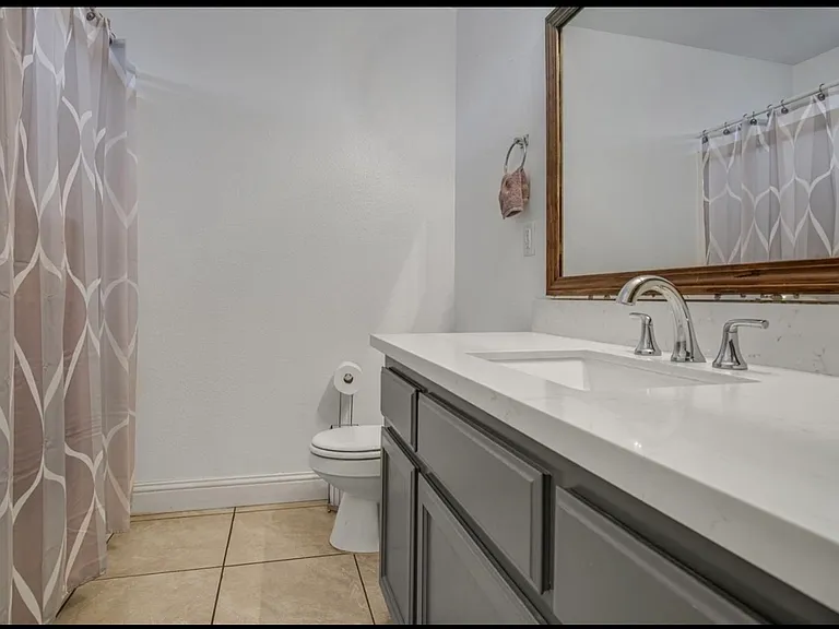 426 Wawona Ct — Photo 7