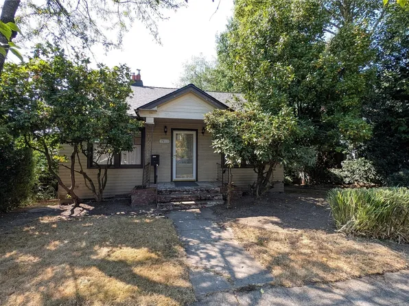 7011 14 TH Avenue NE, Seattle, WA 98115