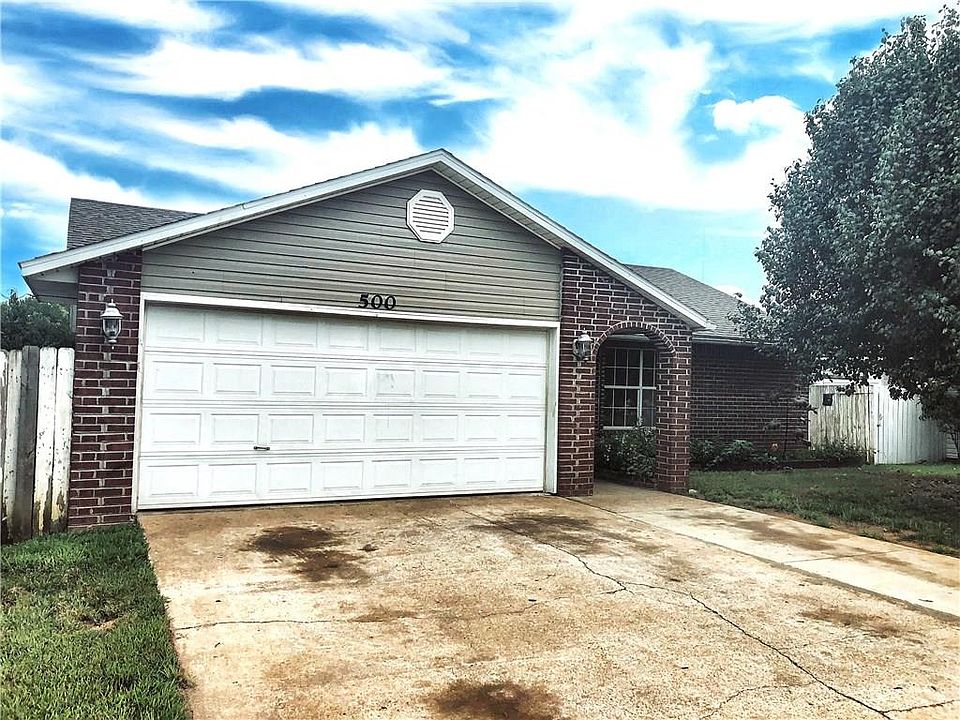 1st image of 500 E Sandlewood Dr