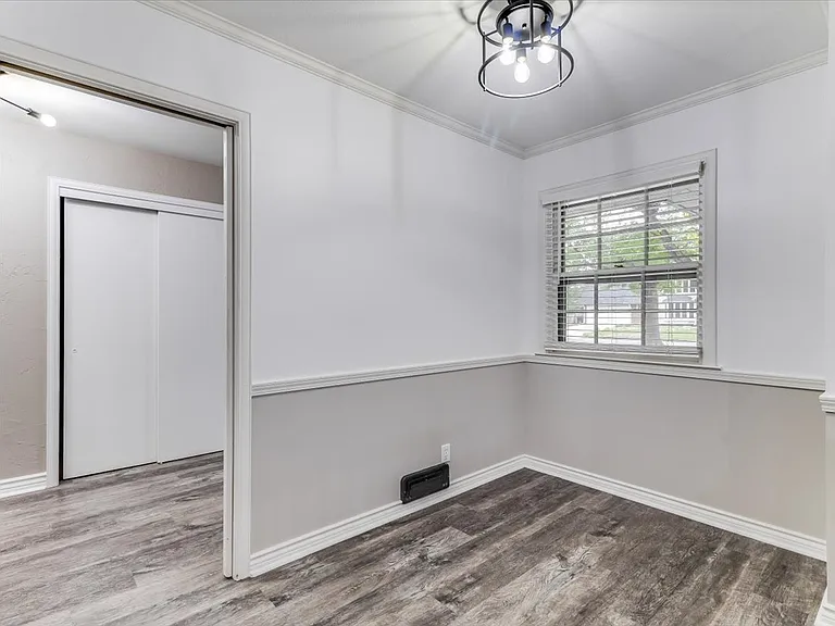 720 N Stratford Ln — Photo 15