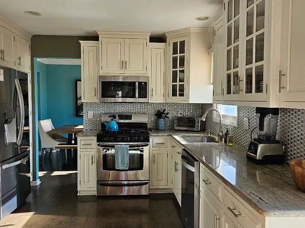 15 Buckthorn Dr, Mickleton, NJ 08056
