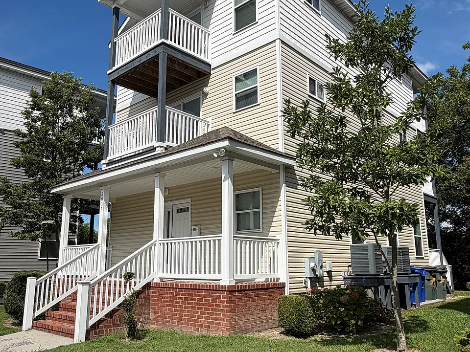5007 Killam Ave #1
