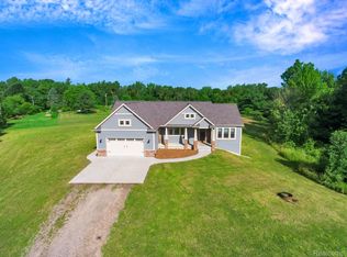 4516 McDowell Rd, Lapeer, MI 48446