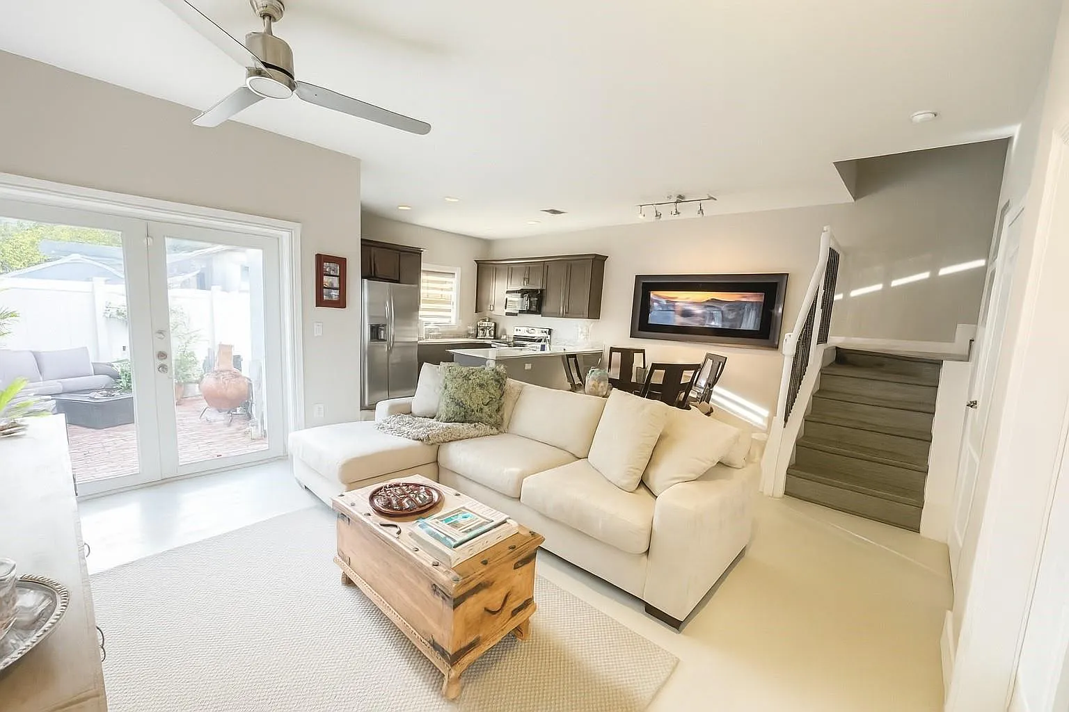 1 bed, 1.5 bath, 882 sqft, $2,700 — Photo 4