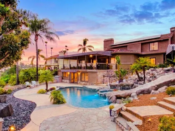2171 Paseo Grande, El Cajon, CA 92019