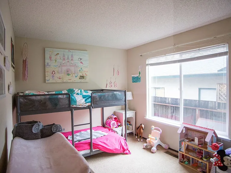18614 Gillman Dr — Photo 9