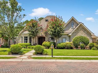 315 Goose Pointe Blvd, Biloxi, MS 39531