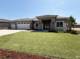 11017 Broken Ct, Shafter, CA 93263