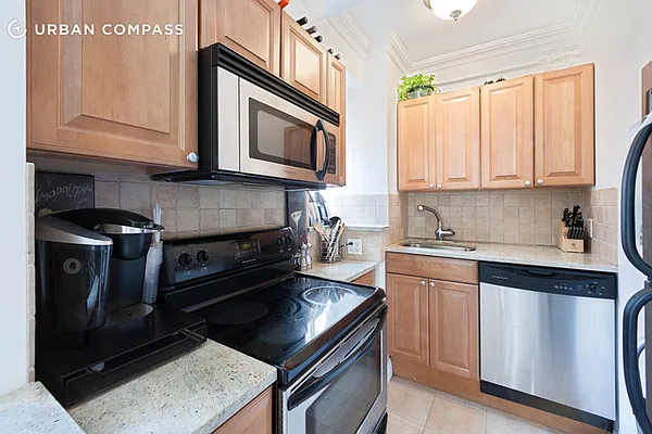 Rented by Compass | media 29