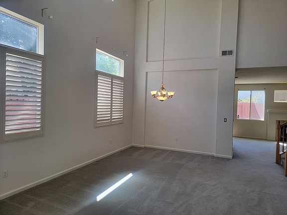 3rd image of 11 Frogs Leap Ct