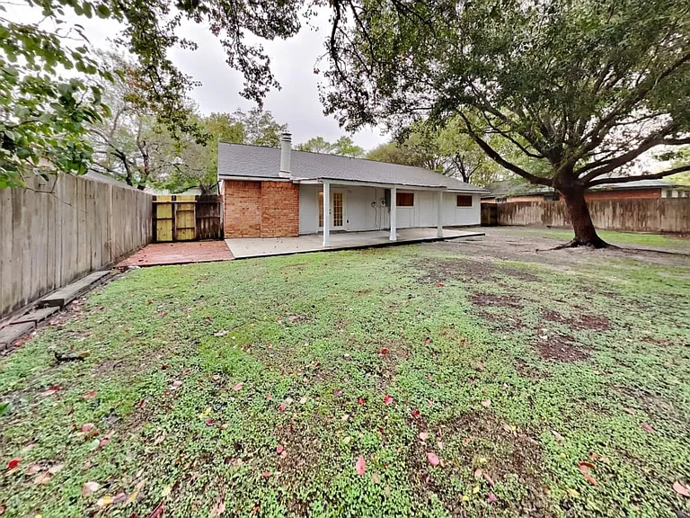 10523 Mills Walk Dr — Photo 12
