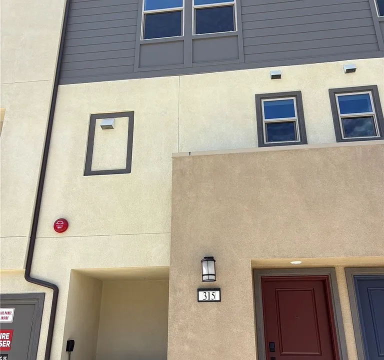 315 Honeysuckle Way